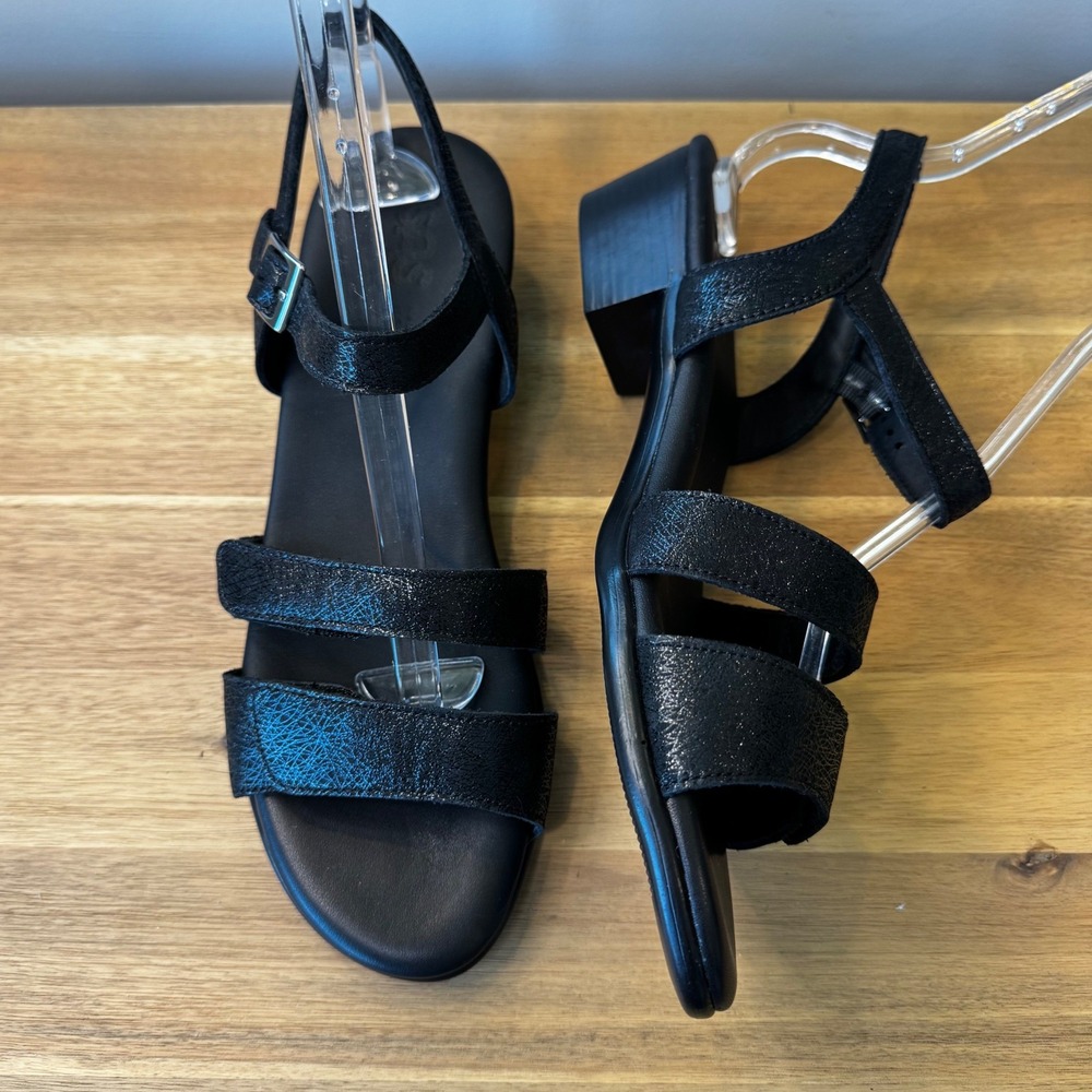 SAS Women 11 WW Black Metallic Leather Strappy Comfort Low Heel Sandals 2661881